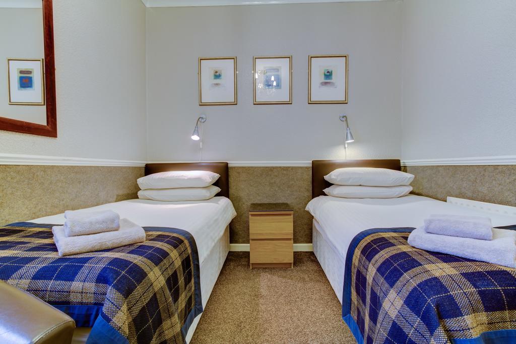 Twin Room,396286194:JPEG